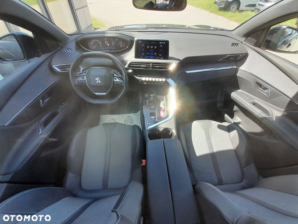Peugeot 3008 1.2 PureTech mHEV Allure Pack S&S e-DCS6 - 18