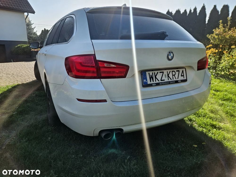 BMW 5 Series 2011 photo 4