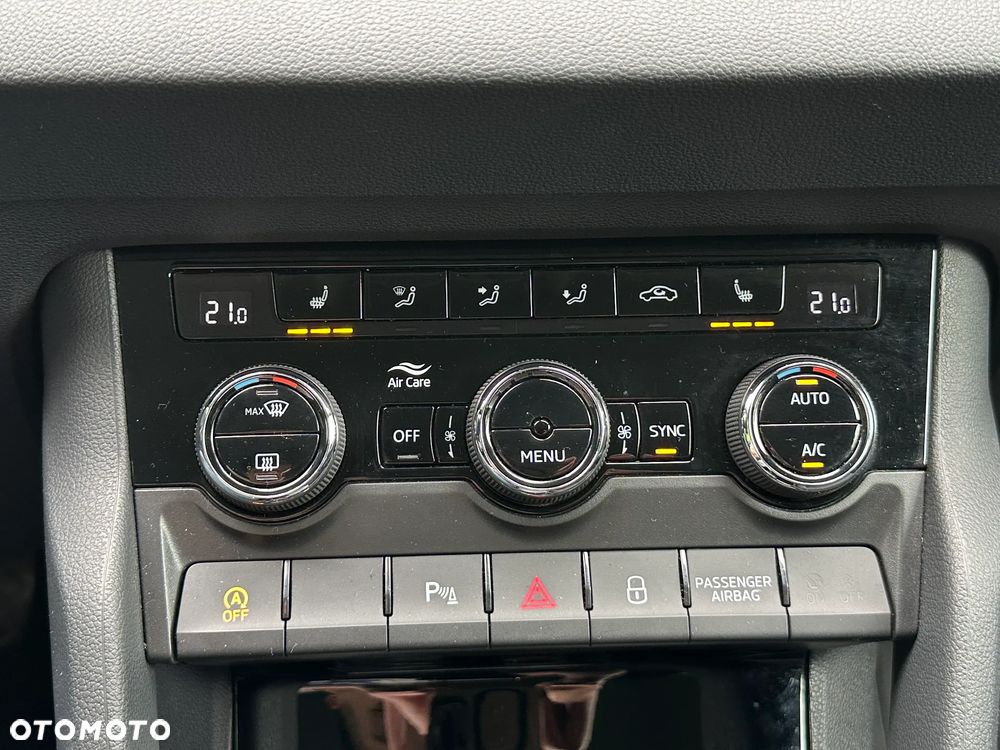 Skoda Karoq 1.5 TSI ACT Selection DSG - 17