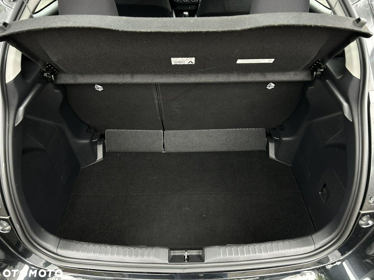 Toyota Yaris - 12