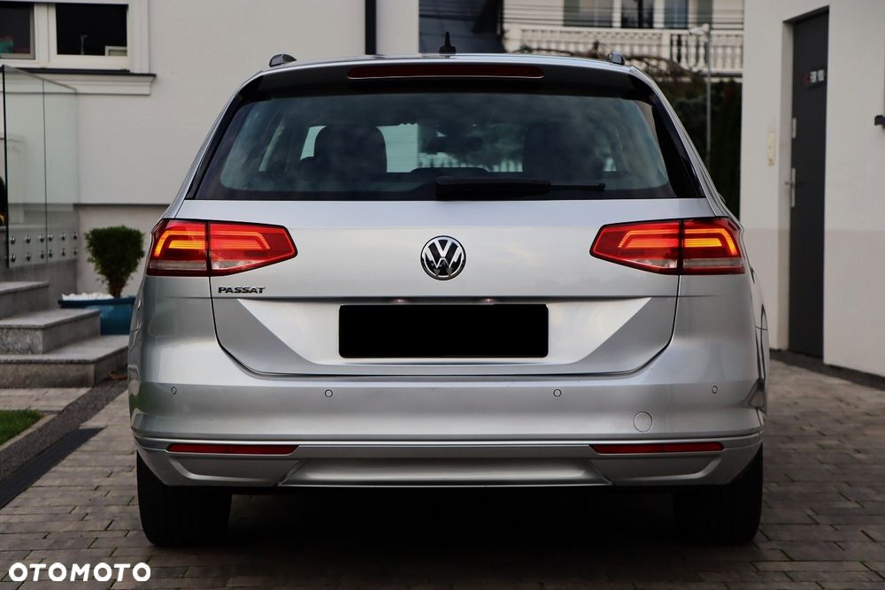 Volkswagen Passat 2.0 TDI SCR Comfortline DSG - 8