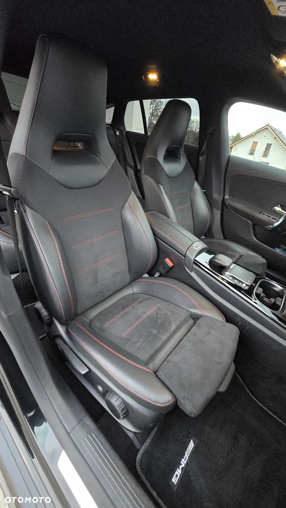 Mercedes-Benz CLA 250 E AMG Line 8G-DCT - 17