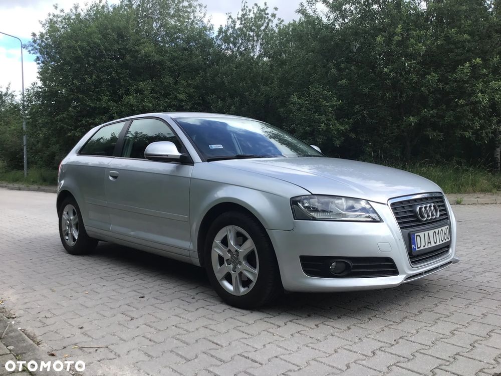 Audi A3 3-drzwiowe 1.6 S line Sportpaket (plus) - 2