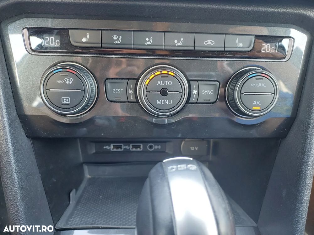 Volkswagen Tiguan - 29