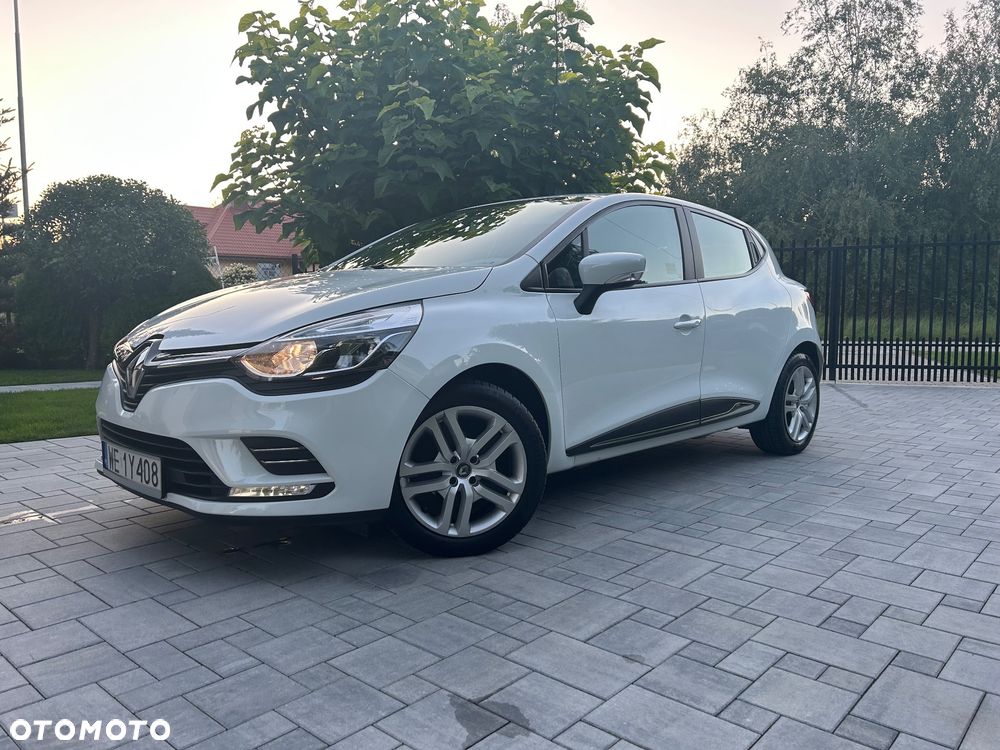 Renault Clio - 8