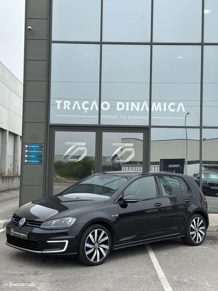 VW Golf - 4