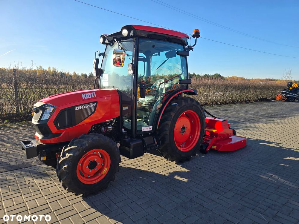 Kioti DK6030CN - 7