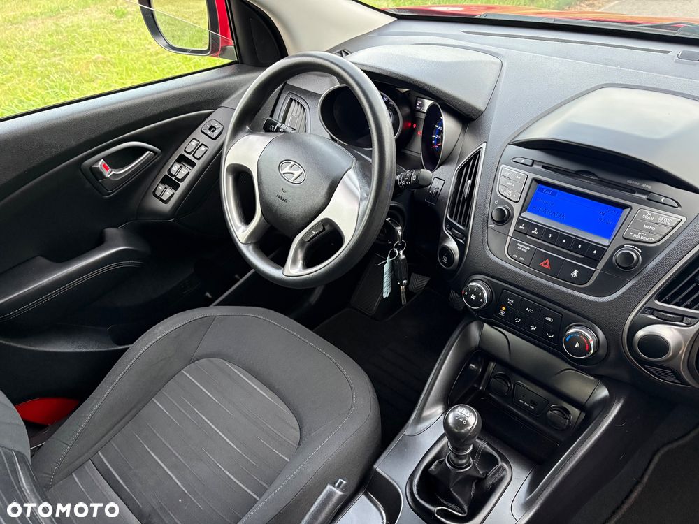 Hyundai ix35 1.6 2WD Fifa World Cup Edition - 27
