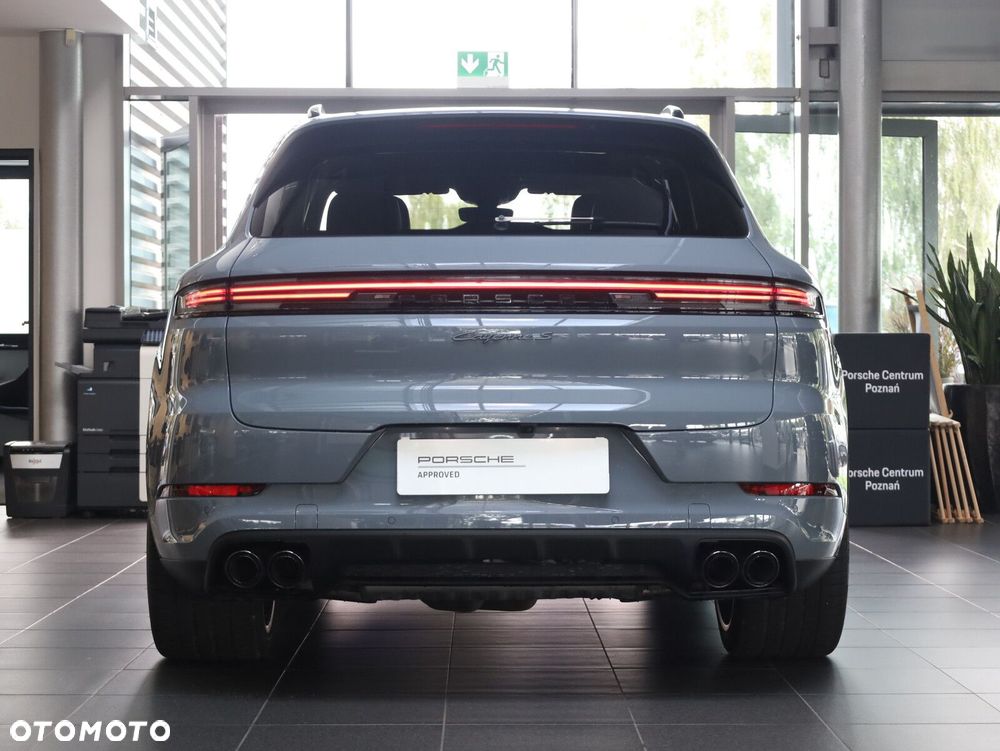 Porsche Cayenne - 7