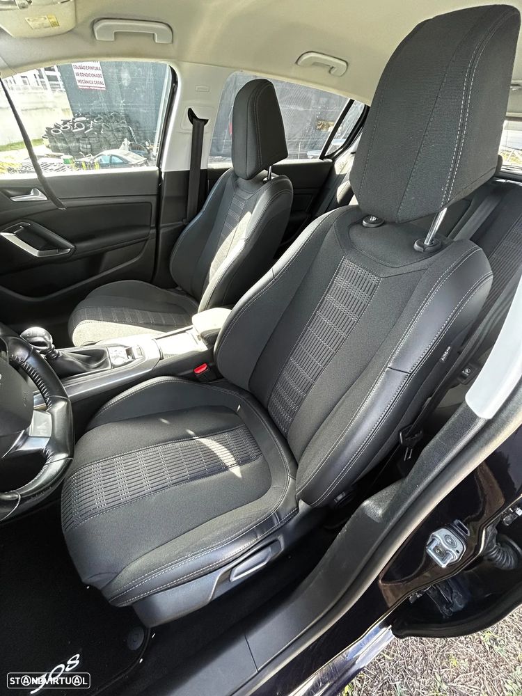 Peugeot 308 - 12