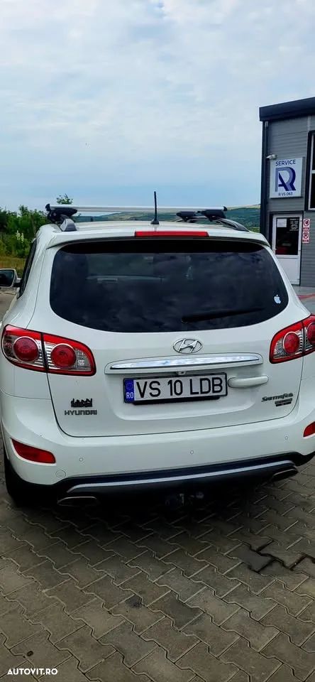 Hyundai Santa Fe - 4