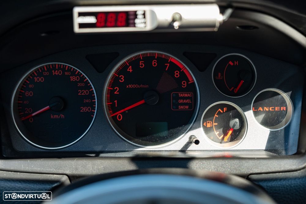 Mitsubishi Lancer 2.0 GSR VIII Ralliart - 28
