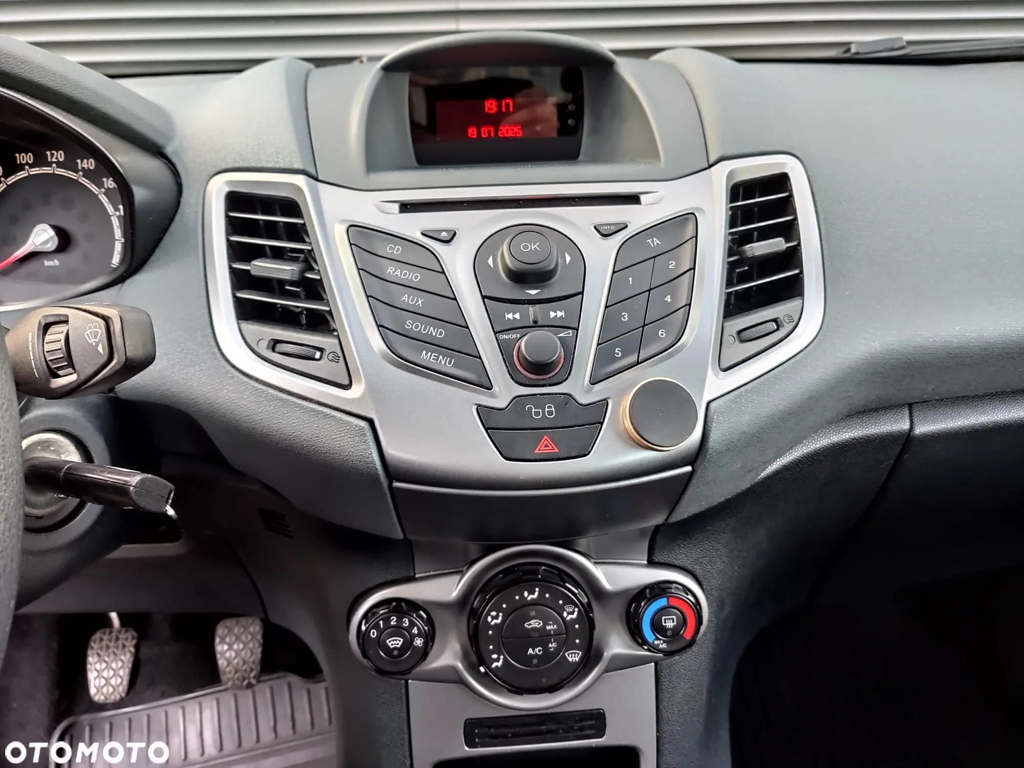 Ford Fiesta 1.25 Trend - 16