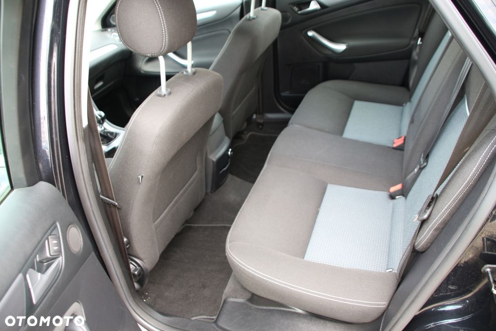 Ford Mondeo 2.0 TDCi Titanium - 15