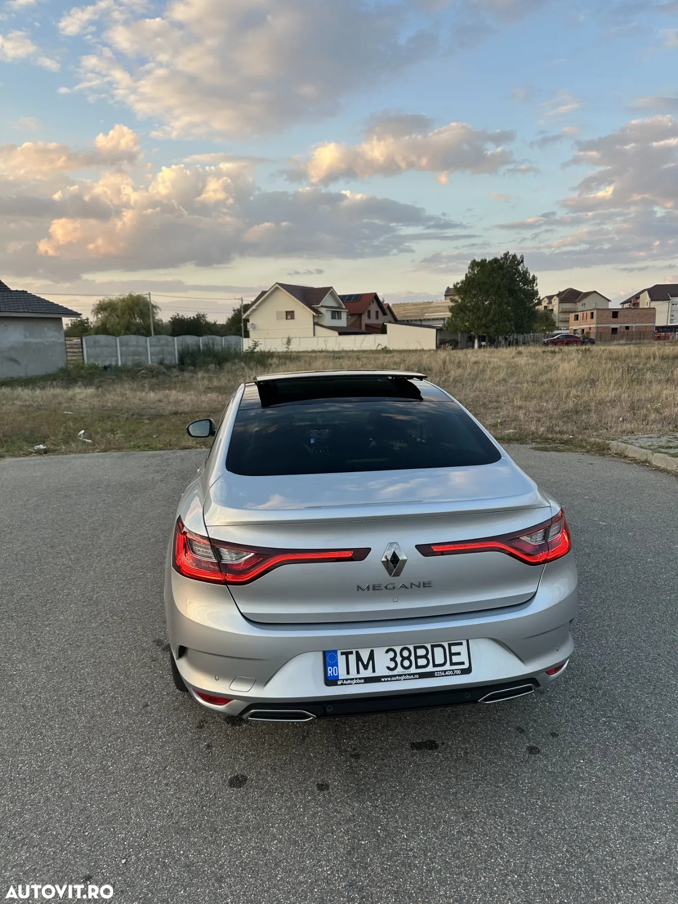 Renault Megane BLUE dCi 115 EDC Techno - 10