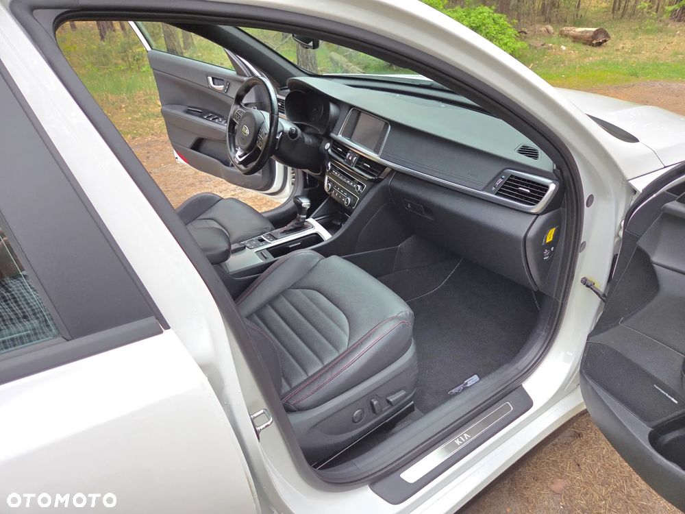 Kia Optima - 9