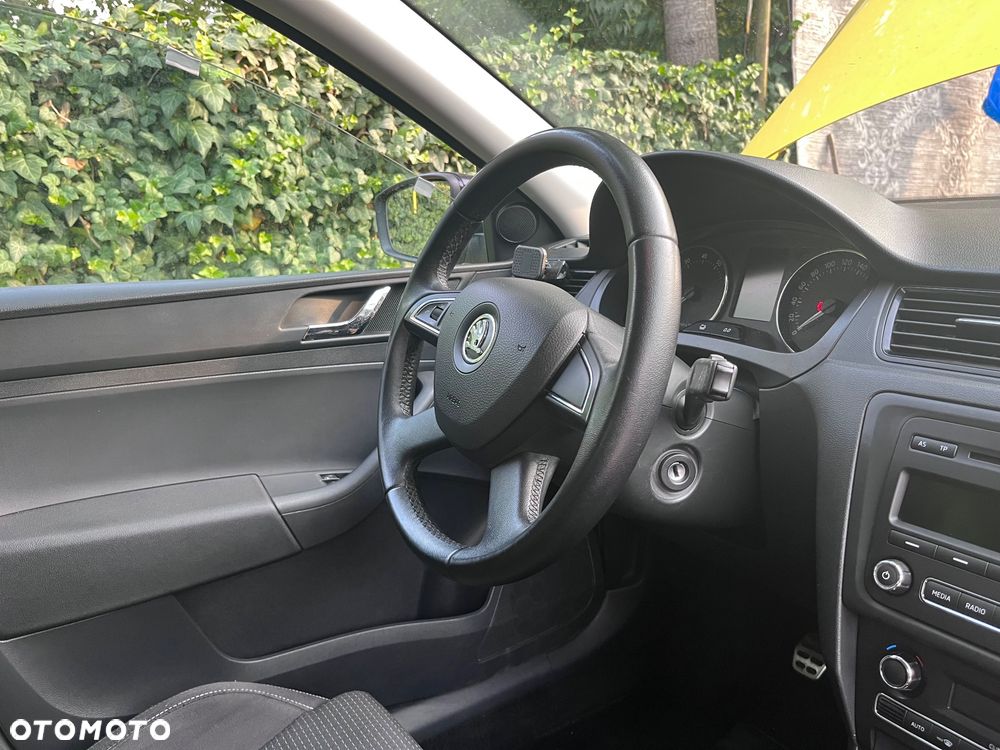 Skoda RAPID 1.2 TSI Ambition - 7