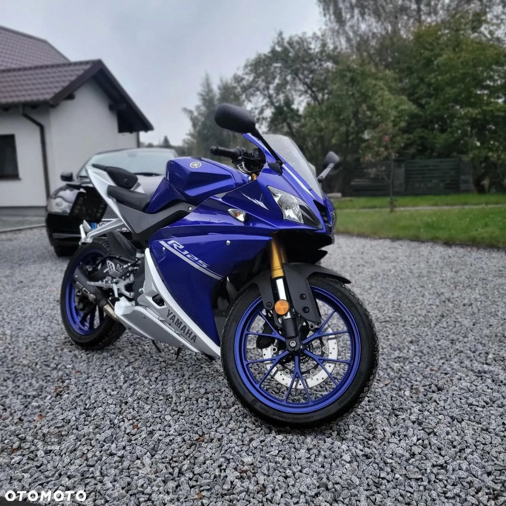 Yamaha YZF - 3