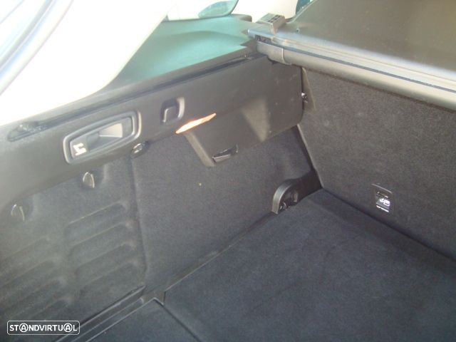 Renault Mégane Sport Tourer 1.5 Blue dCi R.S. Line - 37