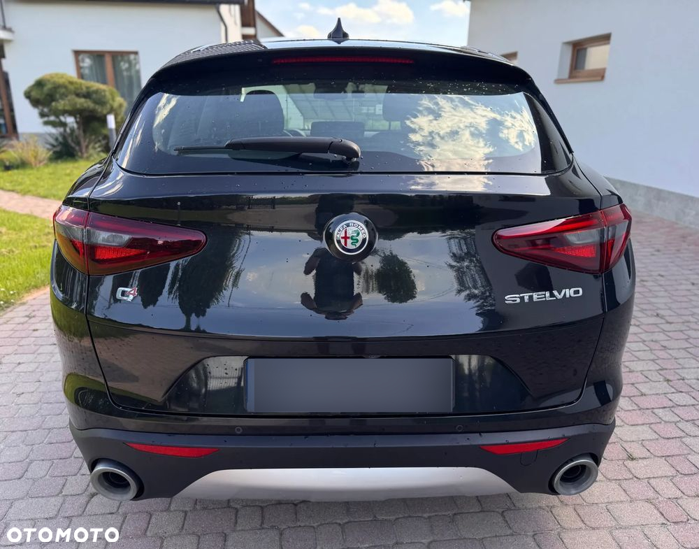 Alfa Romeo Stelvio 2.0 Turbo Q4 - 7