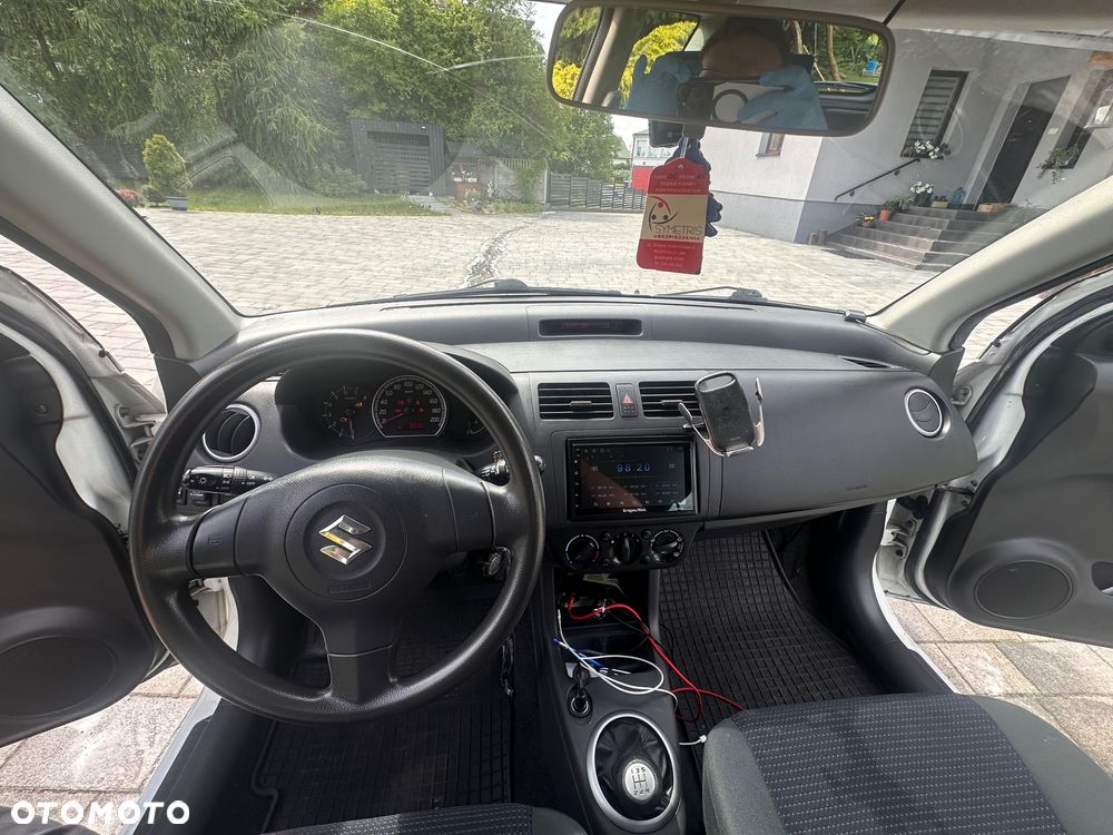 Suzuki Swift 1.3 GLX / Comfort - 10