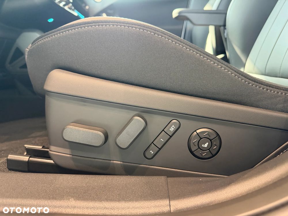 MINI Aceman SE John Cooper Works Trim - 12