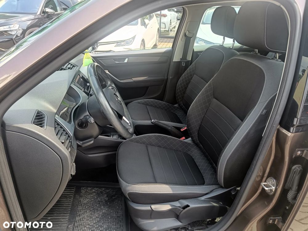 Skoda Fabia - 10