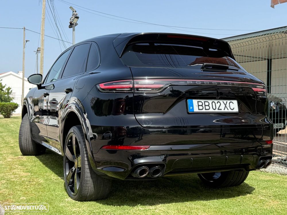 Porsche Cayenne E-Hybrid Tiptronic S Platinum Edition - 2