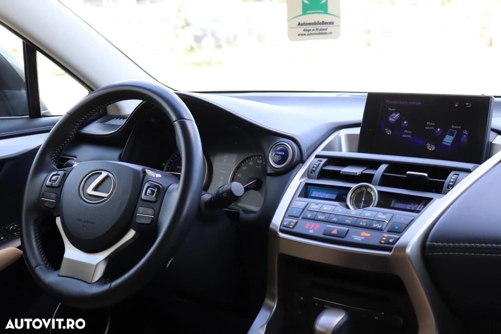 Lexus Seria NX 300h E-FOUR F Sport - 9