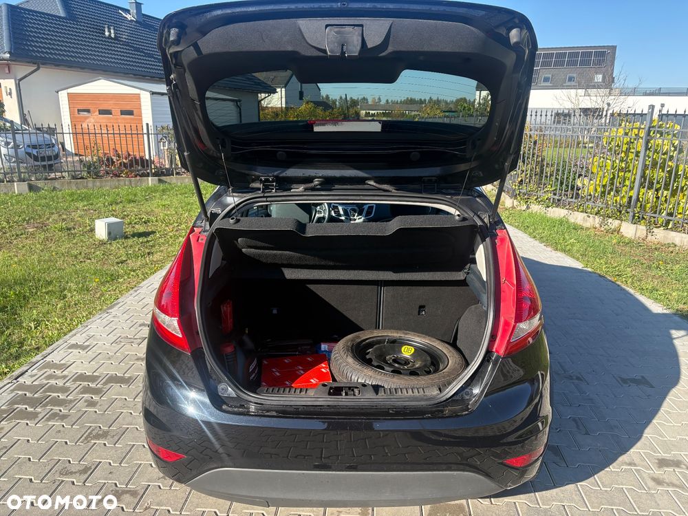Ford Fiesta 1.25 Titanium EU5 - 11