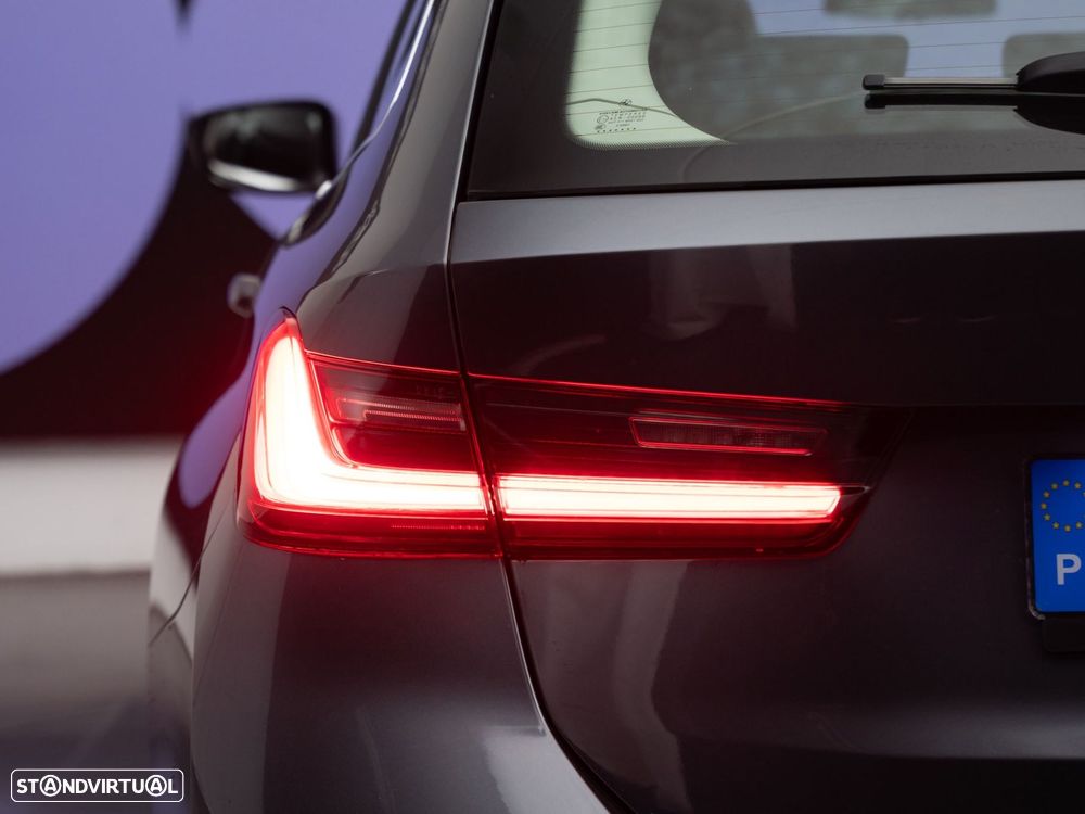 BMW 330 e Line Luxury Auto - 12