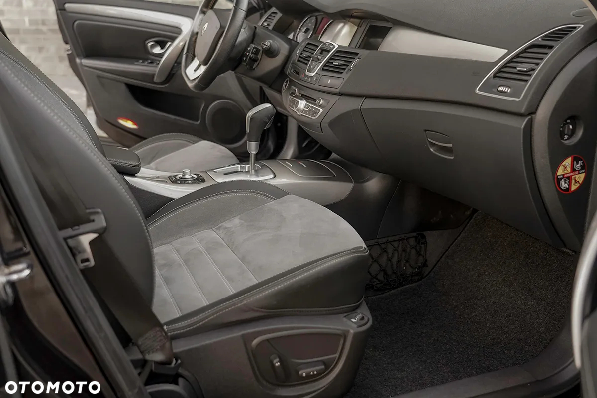 Renault Laguna Grandtour 2.0 dCi FAP Dynamique - 21