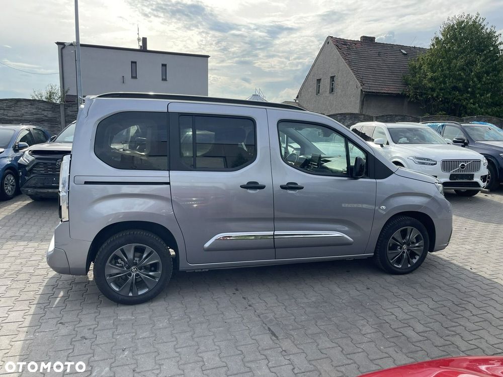 Toyota Proace City Verso 1.2 Turbo L1 Comfort - 2