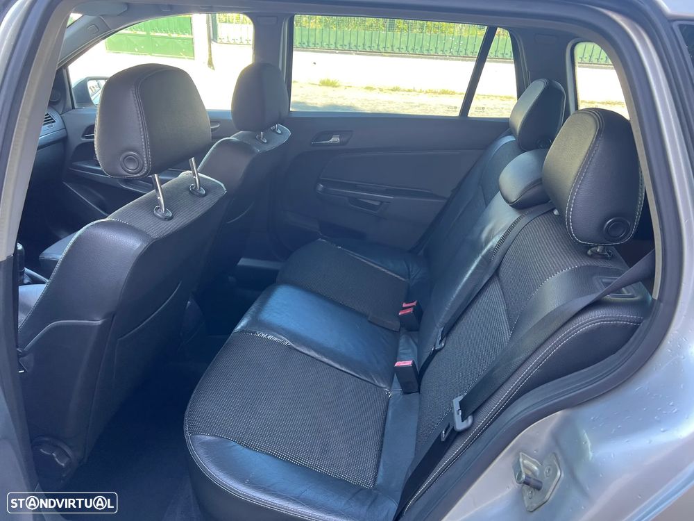 Opel Astra Caravan 1.7 CDTi Cosmo - 15