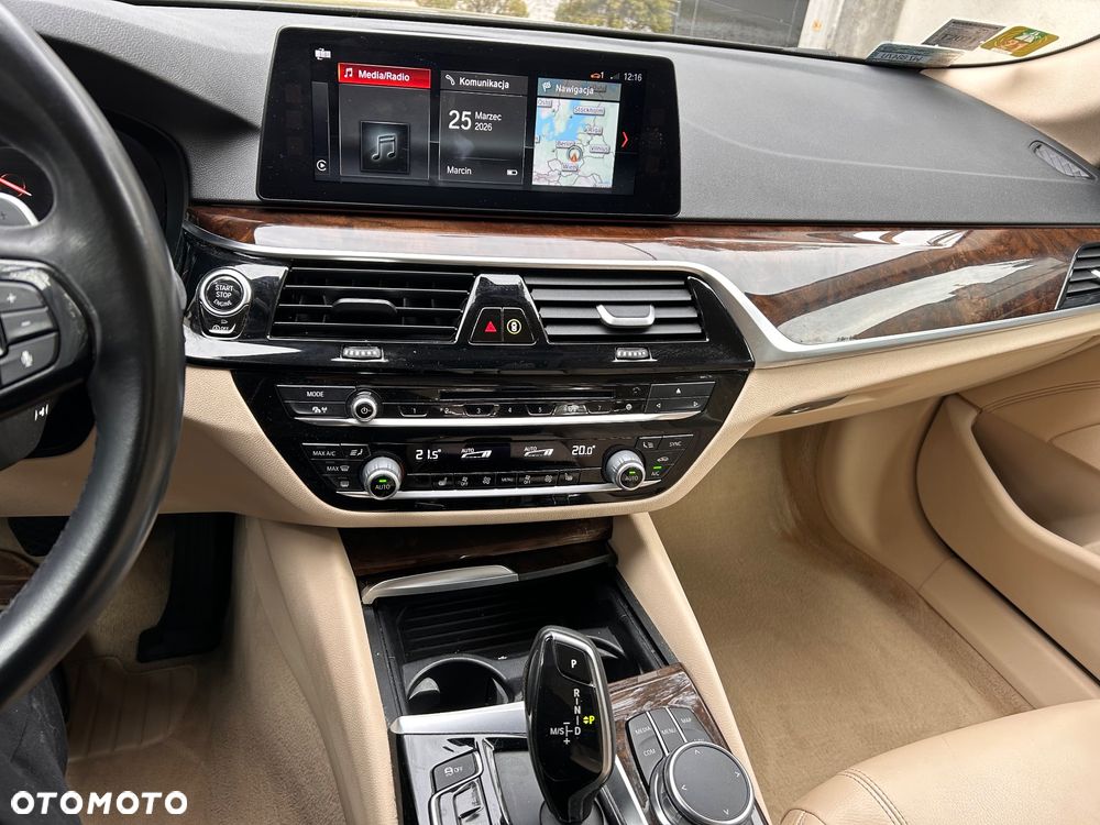 BMW Seria 5 520d Luxury Line - 15