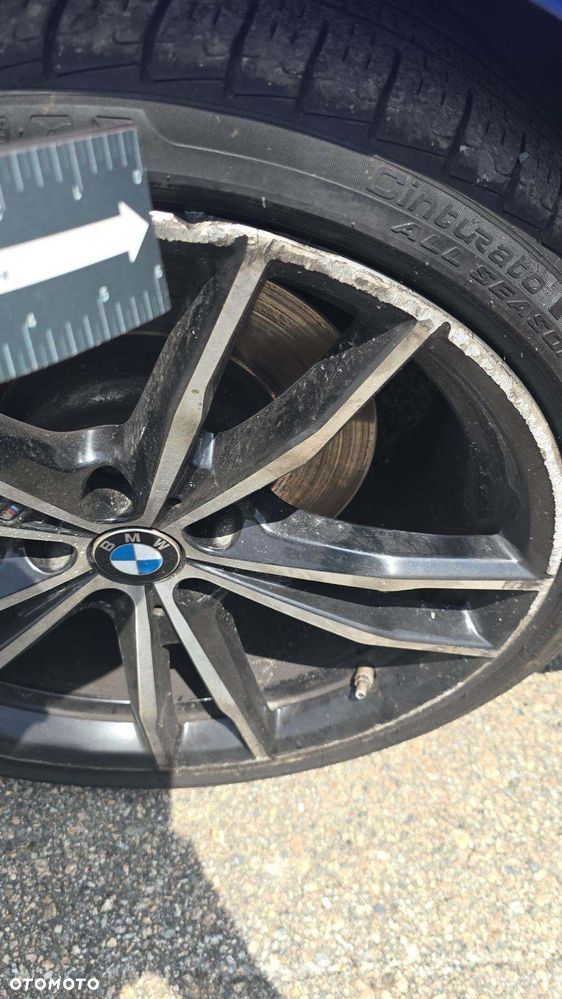 BMW Seria 3 330i xDrive M Sport - 19