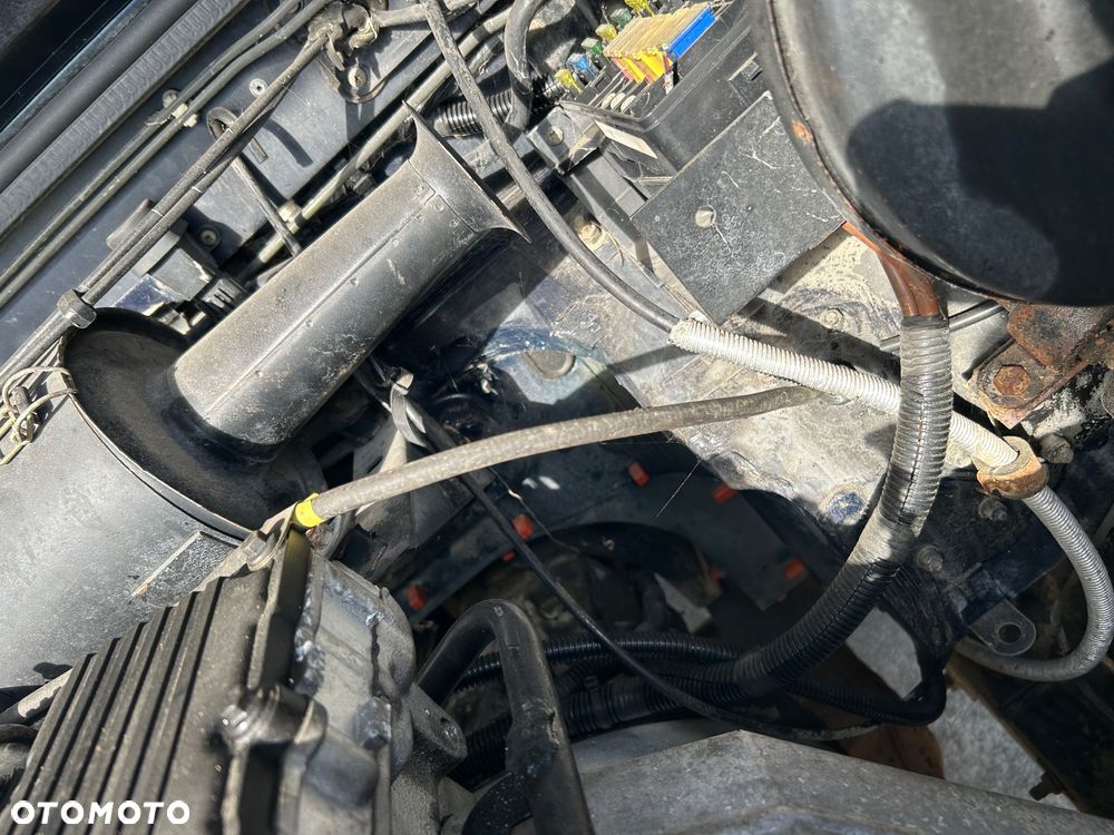 Land Rover Defender - 15