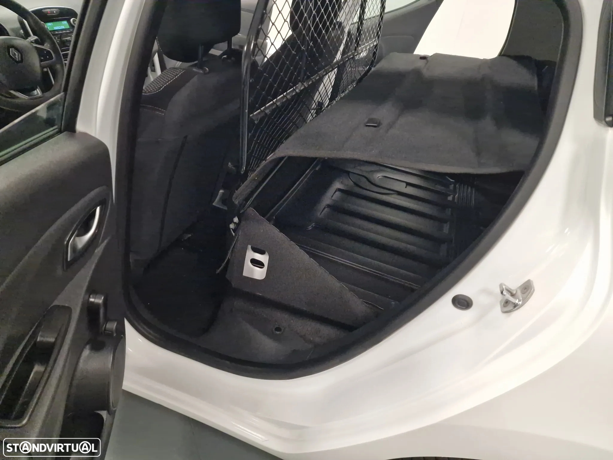 Renault CLIO SOCIETE 1.5 DCI ZEN IVA DEDUTIVEL - 36
