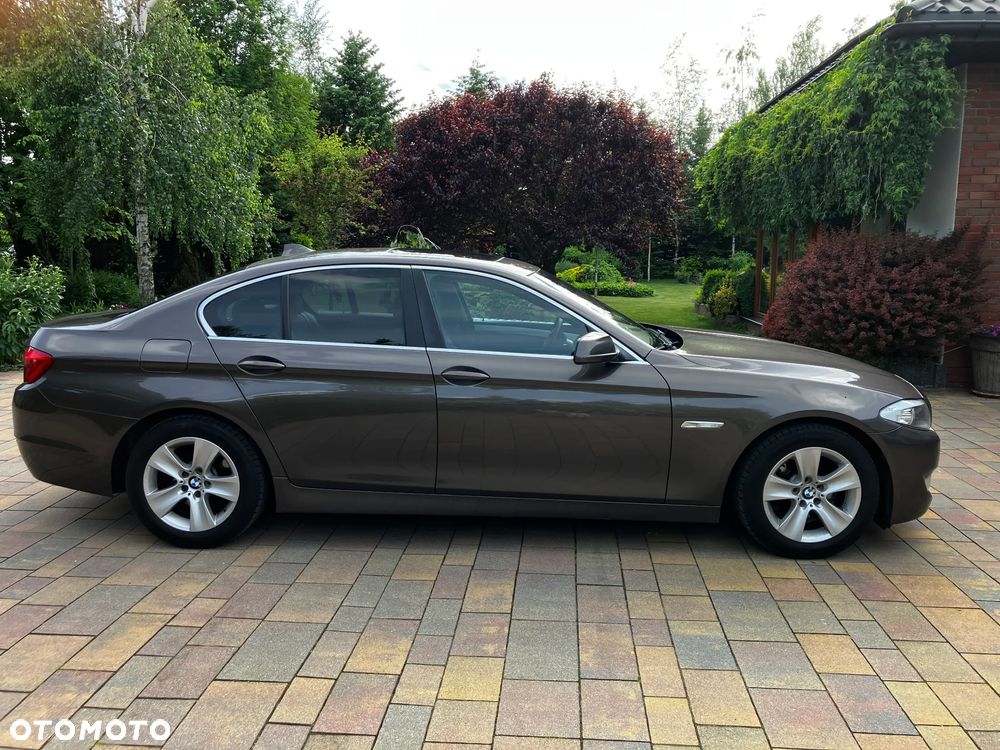 BMW Seria 5 520d Efficient Dynamics - 2