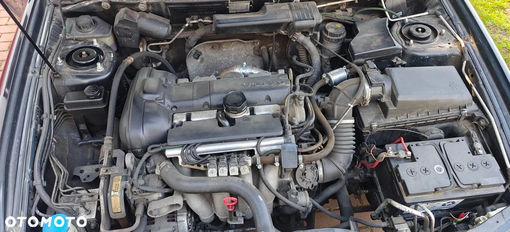 Volvo V40 1.8 - 10