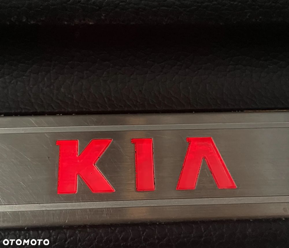 Kia Optima - 30