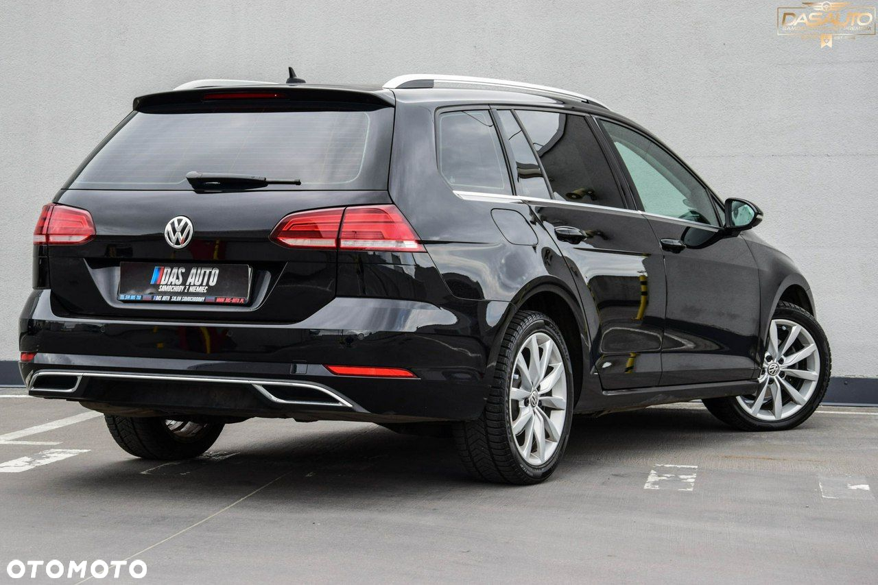 Volkswagen Golf - 10