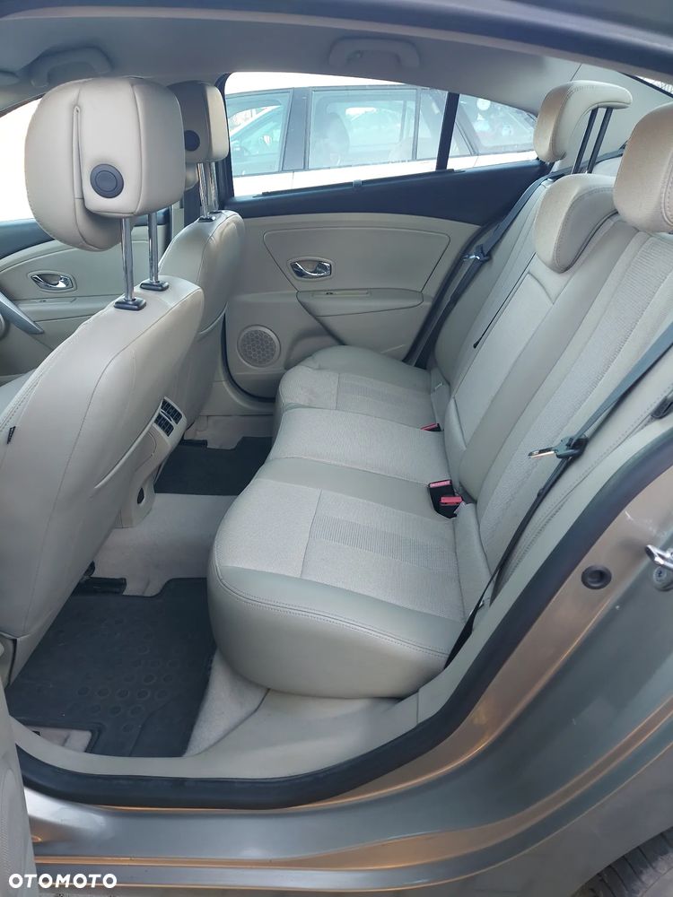 Renault Fluence - 14