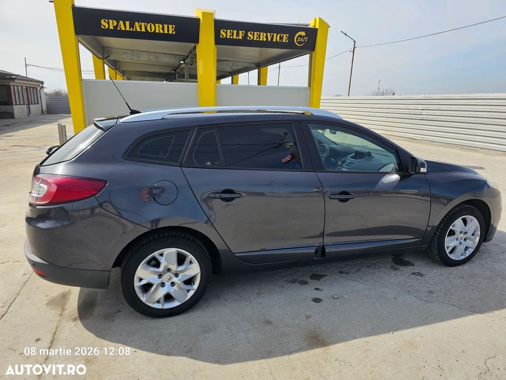 Renault Megane dCi 90 FAP Paris - 1