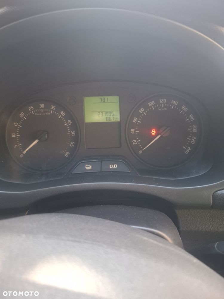 Skoda Fabia - 8
