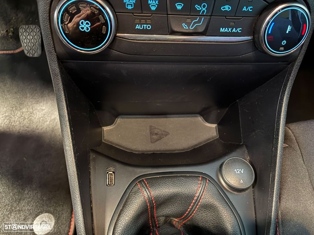 Ford Fiesta 1.0 EcoBoost ST-Line - 28