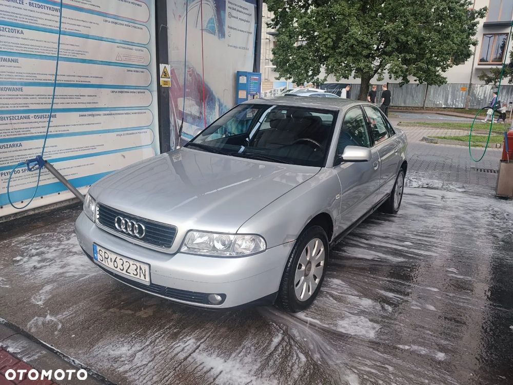 Audi A4 - 8