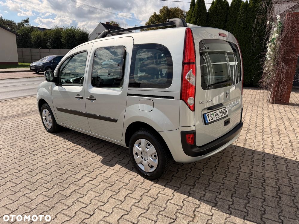 Renault Kangoo 1.6 8V 90 Happy Family - 17