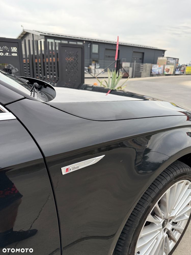 Audi A4 Limousine - 5