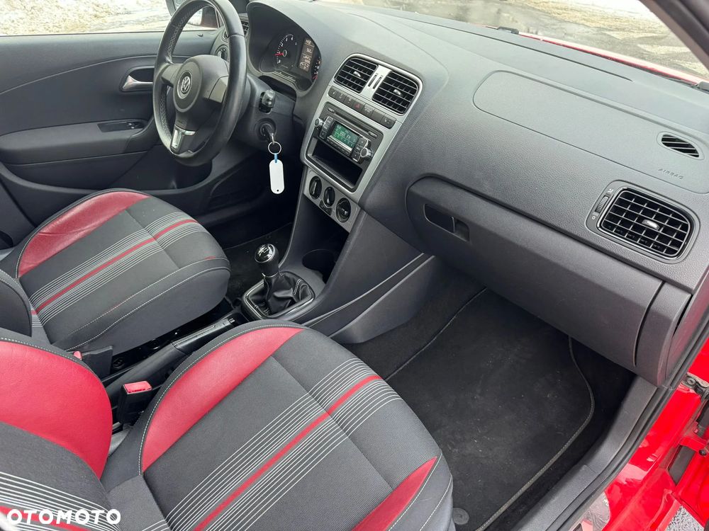 Volkswagen Polo 1.2 TSI Blue Motion Technology MATCH - 16